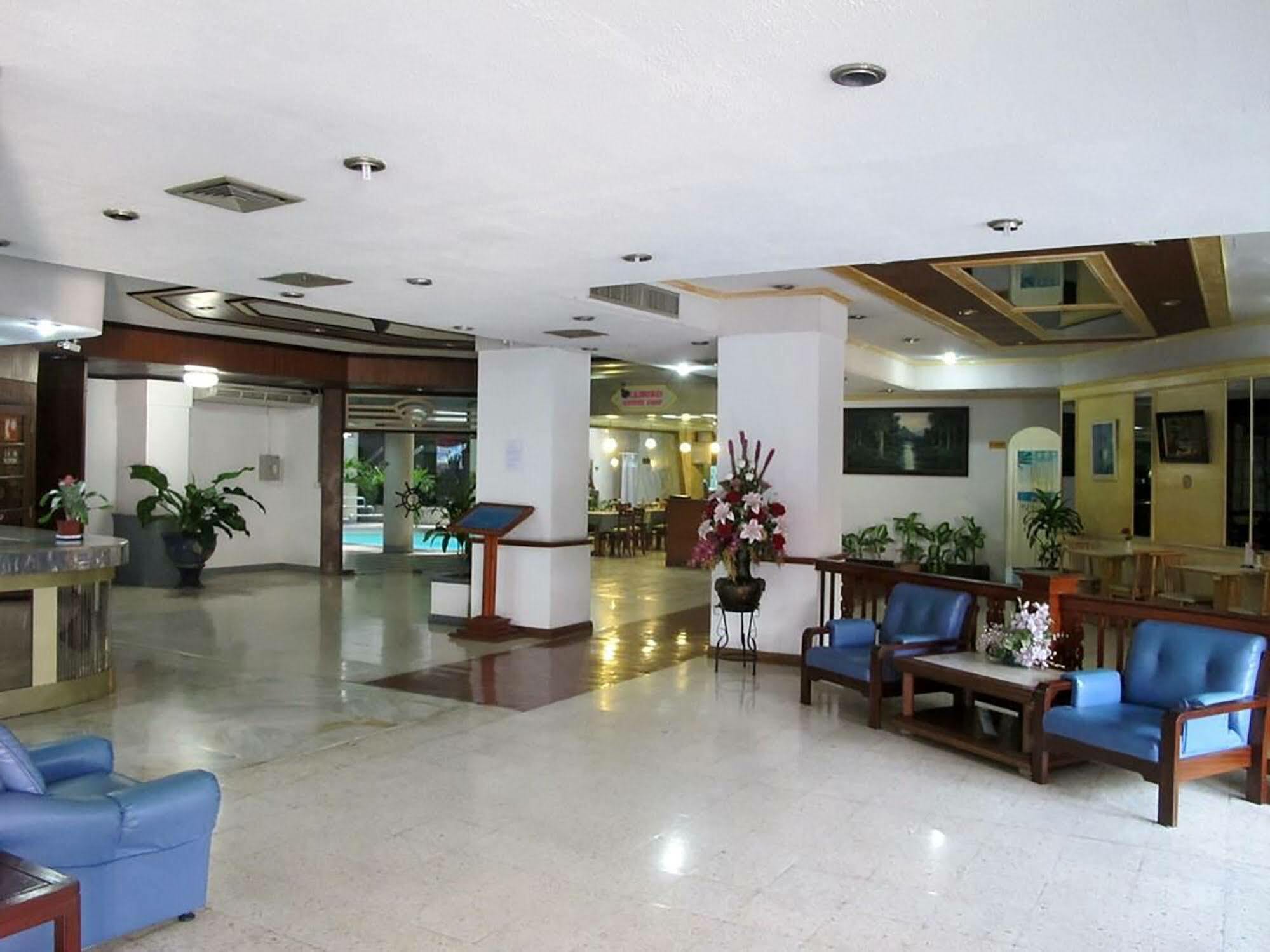 Diamond Beach Hotel Pattaya Dış mekan fotoğraf