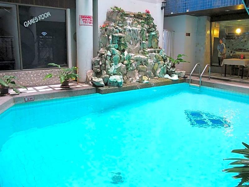 Diamond Beach Hotel Pattaya Dış mekan fotoğraf